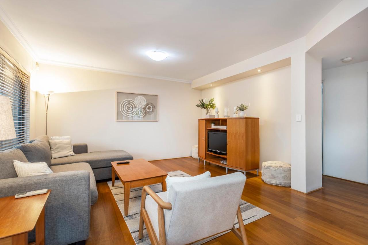 Coode Street Townhouse - Executive Escapes Villa เพิร์ท ภายนอก รูปภาพ